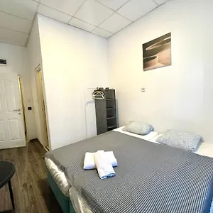  Ubytování v soukromí Aradi With Private Bathroom In The Centre