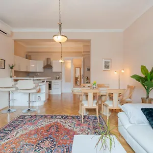 Апартаменты View To The Roofs Luxury With 2 Bedrooms
